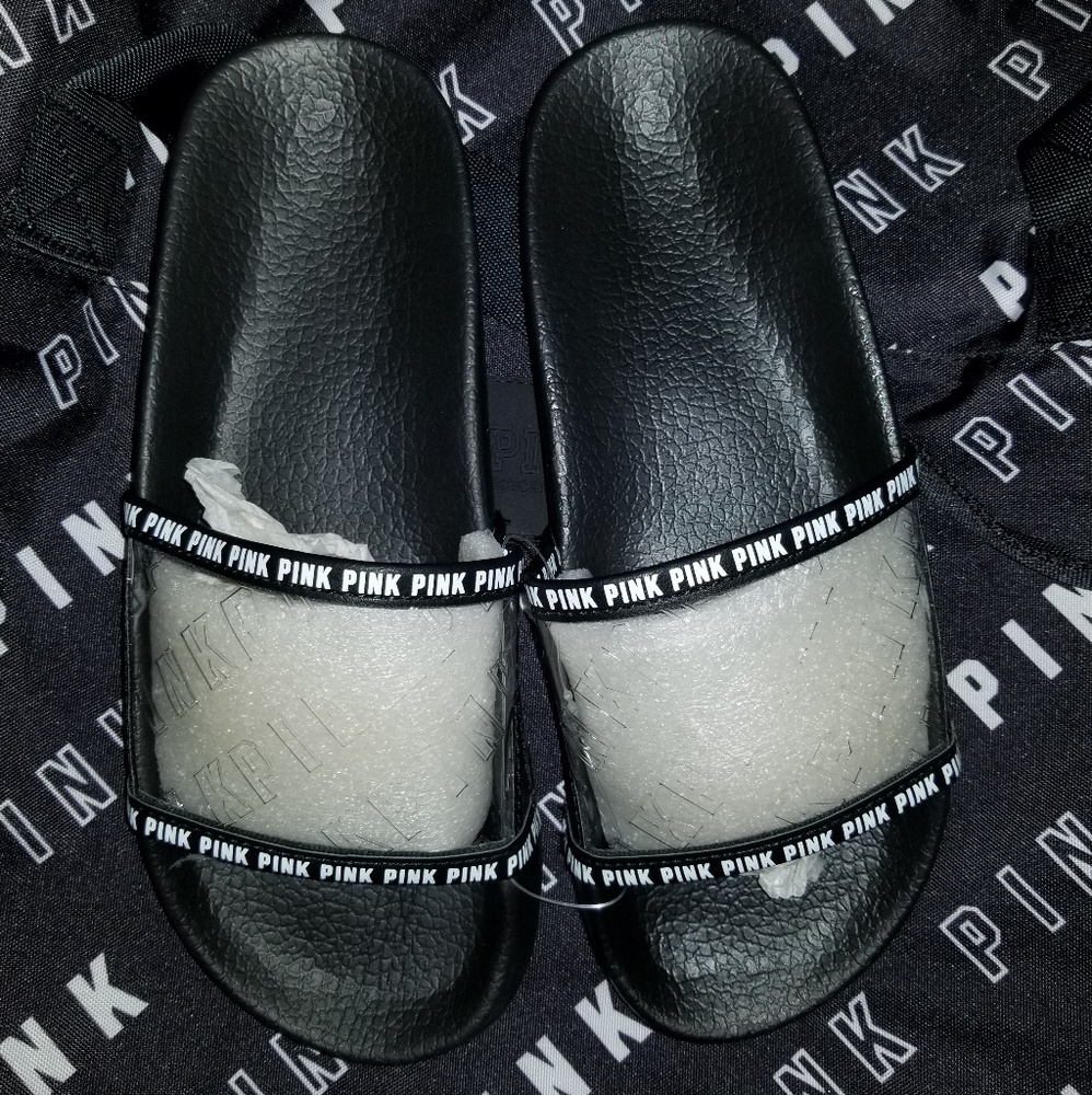 SOLD🚫🚫 VS PINK SLIDES & MATCHING DUFFLE BAG🚫🚫